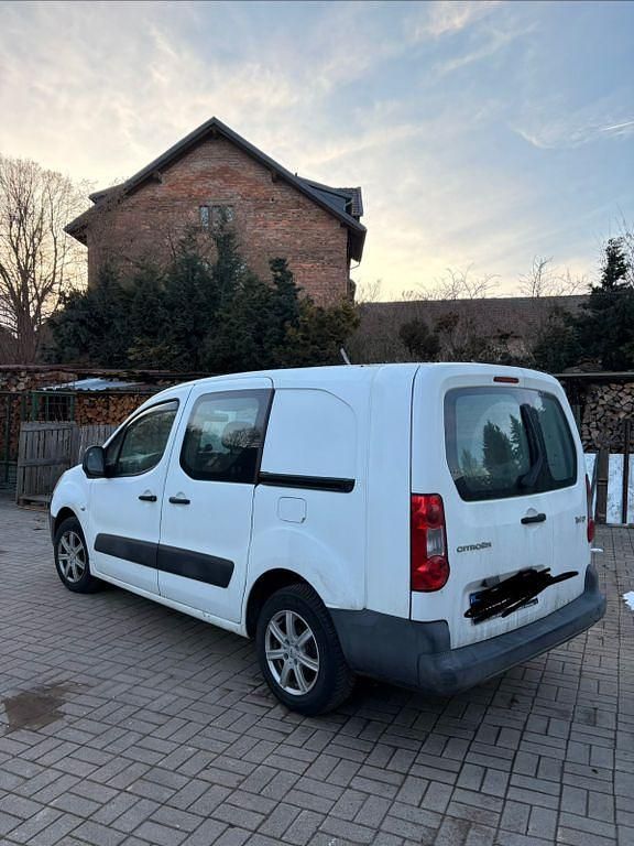 Gebraucht Citroën Berlingo 90 PS (66 kW) 2010 Weiß Van / Kleinbus