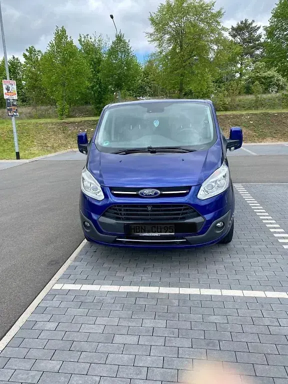 Gebraucht Ford Tourneo Titanium 170 PS (125 kW) 2018 Blau Van / Kleinbus
