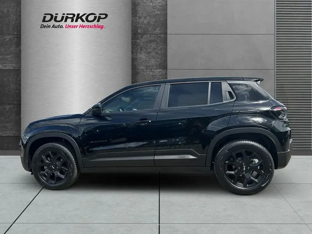 Neu Jeep Avenger Summit 110 PS (80 kW) 2026 Solid black clear coat SUV