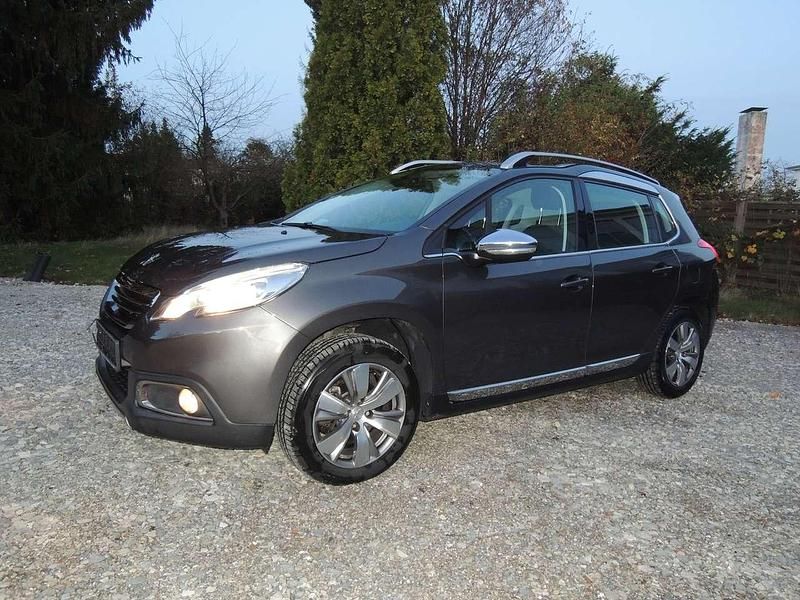 Gris platinium Gebraucht 2015 Peugeot 2008 Allure SUV | 5.999 € (Guter Preis) - Bild 1/4