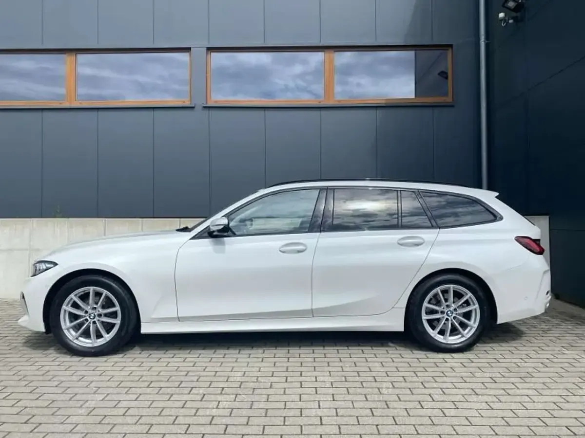 Gebraucht BMW 320 190 PS (139 kW) 2022 Weiß Kombi