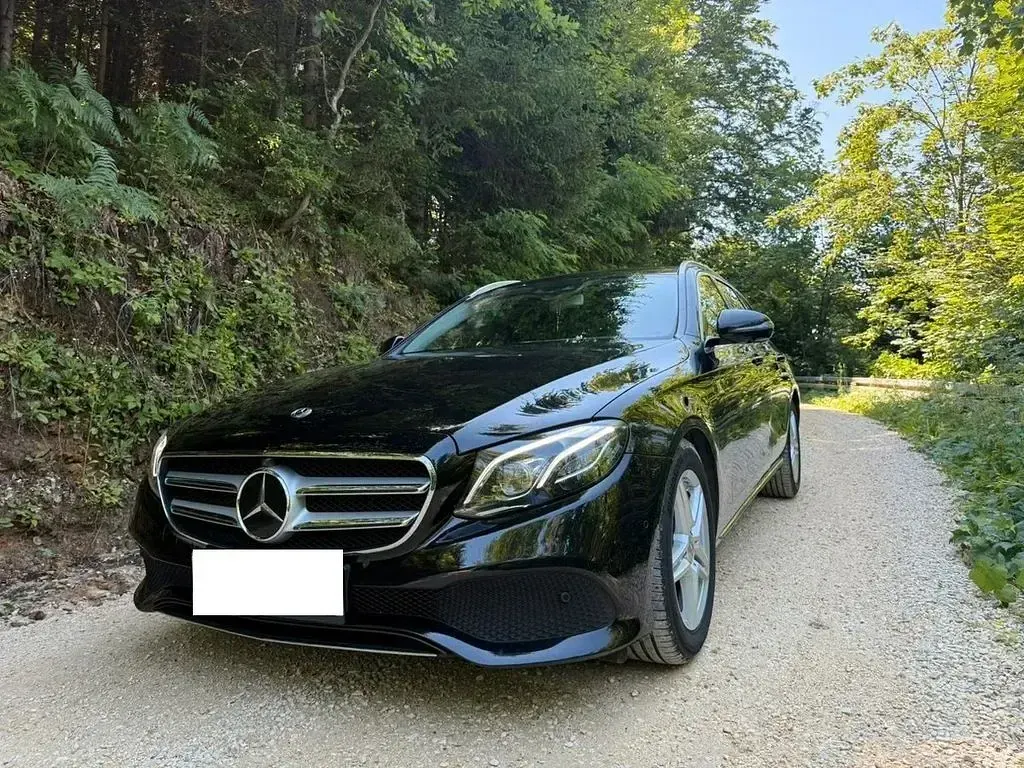 Gebraucht Mercedes E200 150 PS (110 kW) 2018 Schwarz Limousine