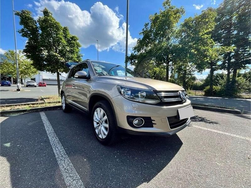 Gebraucht VW Tiguan Sportline 140 PS (102 kW) 2012 Gelb SUV