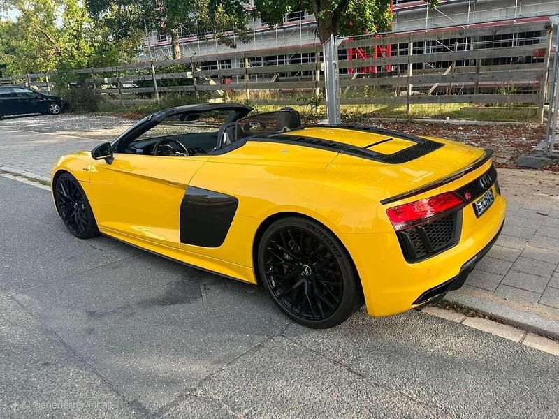 Gebraucht Audi R8 Spyder Design 610 PS (448 kW) 2018 Gelb Cabrio