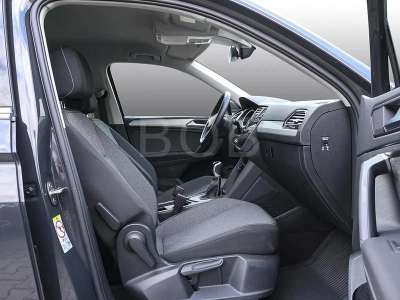 Gebraucht VW Tiguan Move 122 PS (89 kW) 2024 Uranograu, uranograu (grau) SUV