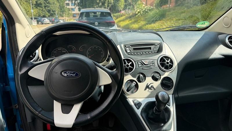 Blau Gebraucht 2010 Ford Ka Titanium Kleinwagen | 3.750 € - Bild 1/4