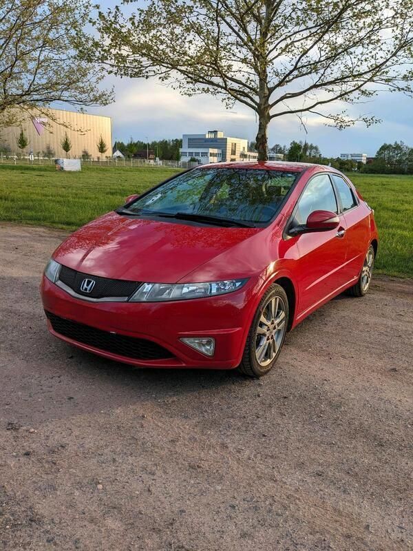 Rot Gebraucht 2010 Honda Civic Kleinwagen | 6.200 € (Fairer Preis) - Bild 1/4