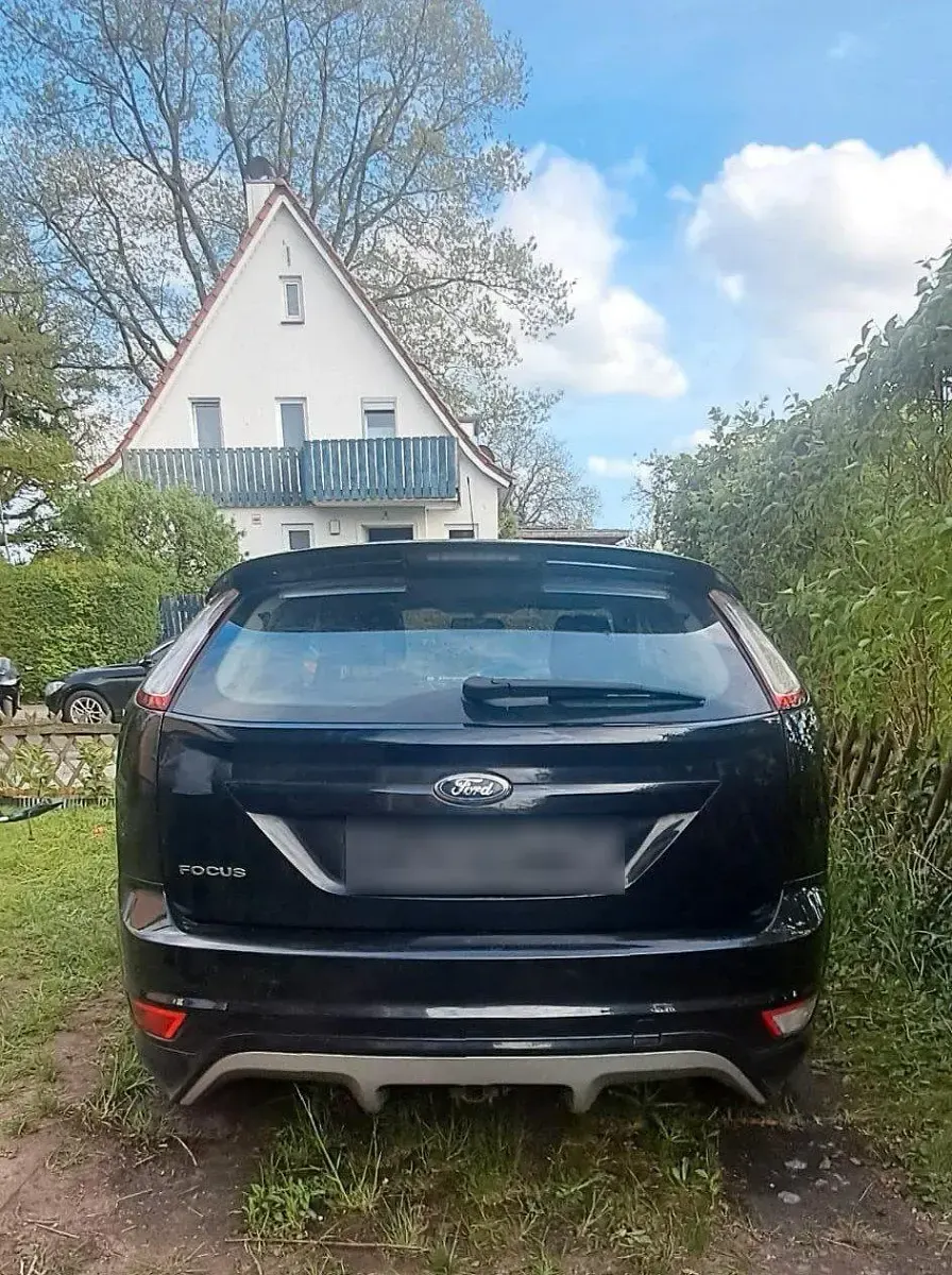 Używany Ford Focus 145 KM (106 kW) 2009 Czarny Sedan/Limuzyna