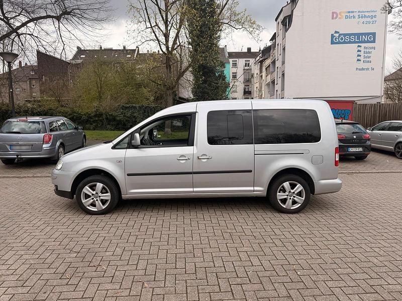 Gebraucht VW Caddy Maxi Canyon 102 PS (75 kW) 2009 Silber Van / Kleinbus