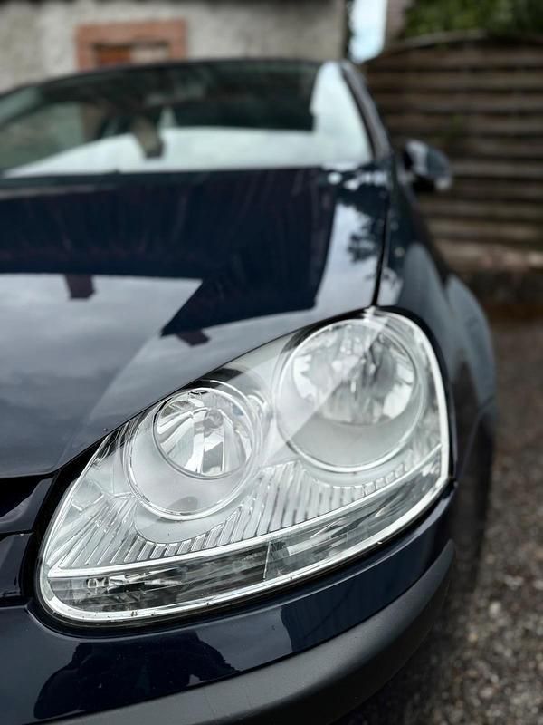 Blau Gebraucht 2006 VW Golf V Coupé | 2.300 € (Fairer Preis) - Bild 1/4