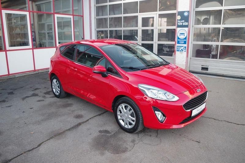 Gebraucht Ford Fiesta Cool & Connect 75 PS (55 kW) 2020 Race rot Kleinwagen