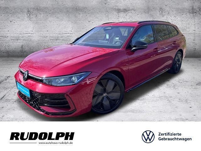 Gebraucht VW Passat R-line 150 PS (110 kW) 2024 Rot Kombi