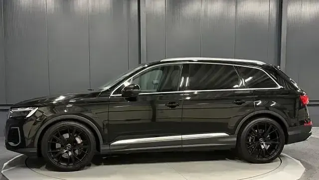Gebraucht Audi Q7 S-Line 286 PS (210 kW) 2024 Schwarz SUV