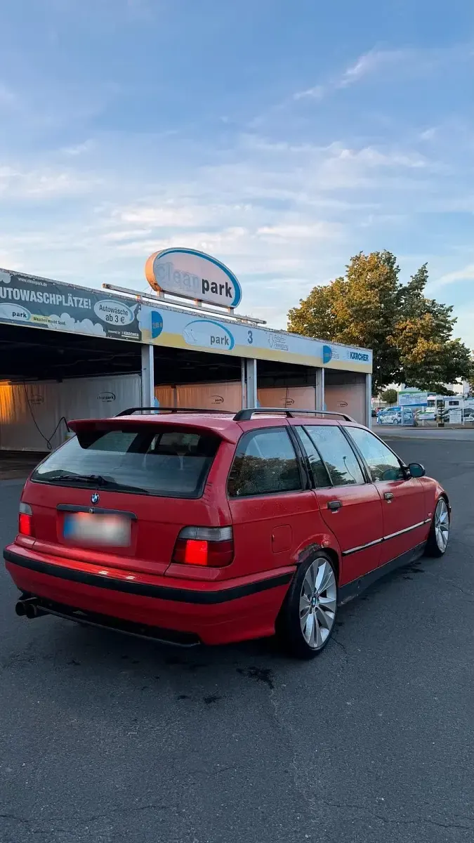 Gebraucht BMW 320 150 PS (110 kW) 1997 Kombi
