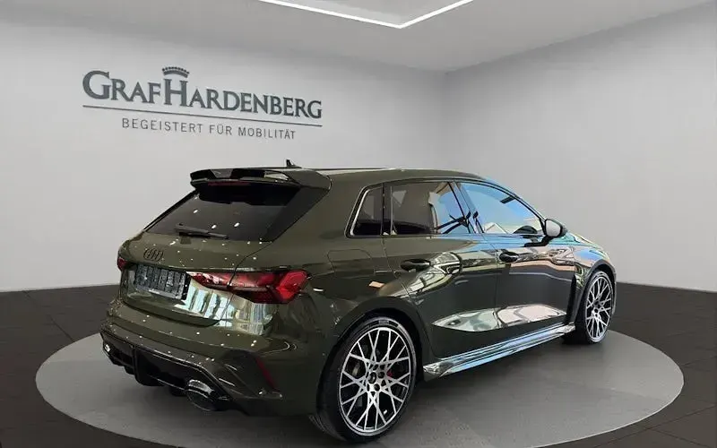 Neu Audi RS3 Comfort 400 PS (294 kW) 2026 Schwarz Limousine