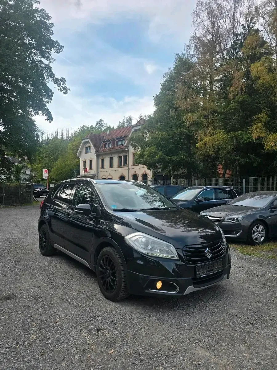 Gebraucht Suzuki SX4 S-Cross Comfort 120 PS (88 kW) 2015 Schwarz SUV