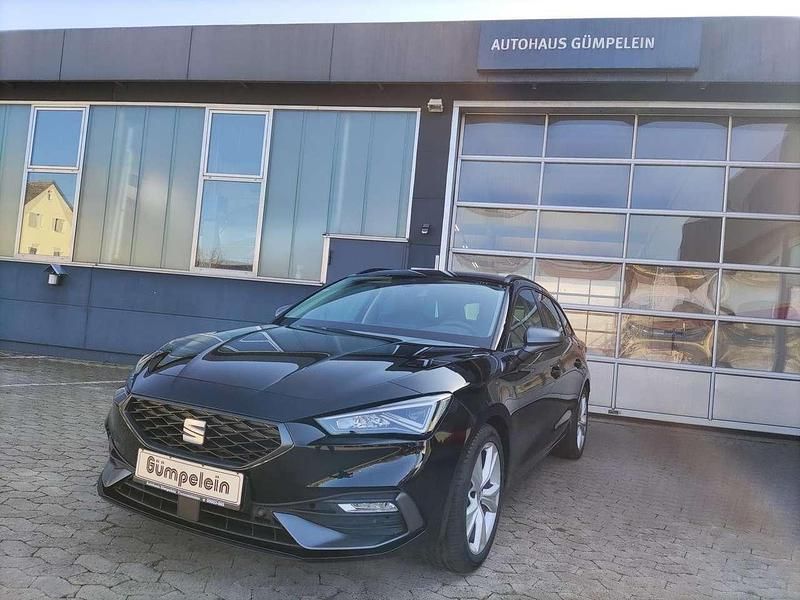 Mitternachtsschwarz Gebraucht 2022 Seat Leon FR Kombi | 30.500 € - Bild 1/4