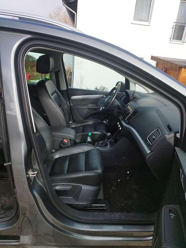 Gebraucht VW Sharan Highline 184 PS (135 kW) 2015 Grau Van / Kleinbus