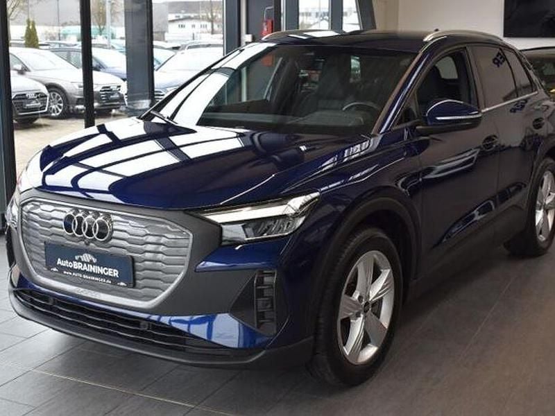 Gebraucht Audi Q4 e-tron S-Line 150 kW (204 PS) 2023 Blau SUV