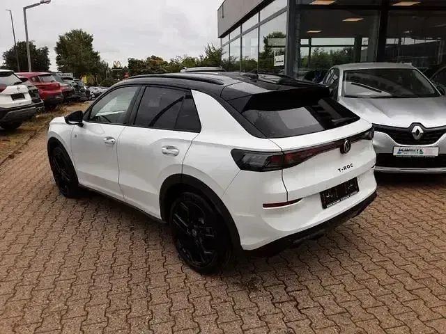 Neu VW T-Roc R-line 150 PS (110 kW) 2026 Weiß SUV