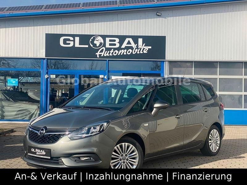 Gebraucht Opel Zafira 140 PS (102 kW) 2018 Quarz grau Van / Kleinbus