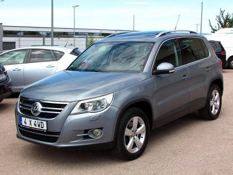 Grau Gebraucht 2009 VW Tiguan Sportline SUV | 4.799 € (Superpreis) - Bild 1/4
