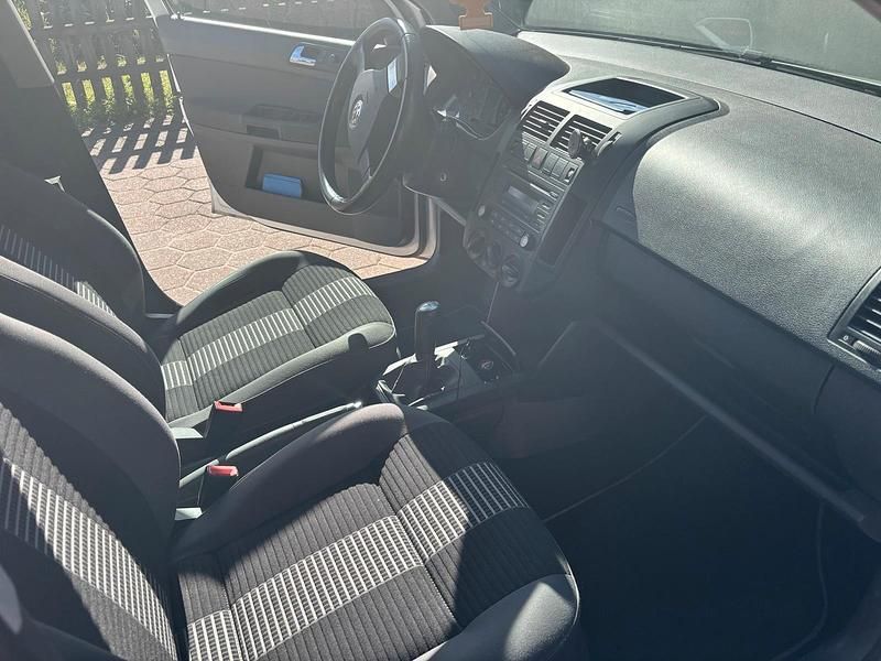 Weiß Gebraucht 2009 VW Polo Kleinwagen | 4.700 € (Fairer Preis) - Bild 1/4
