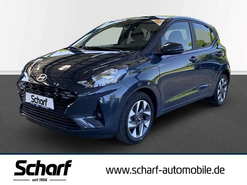 Grau Gebraucht 2025 Hyundai i10 Trend Kleinwagen | 15.190 € (Fairer Preis) - Bild 1/3