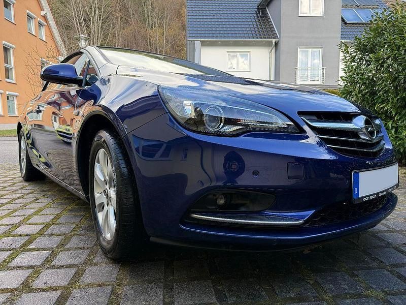 Gebraucht Opel Cascada Edition 165 PS (121 kW) 2014 Blau Cabrio