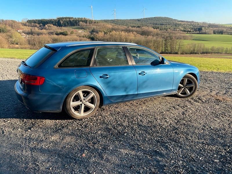 Gebraucht Audi A4 S-Line 140 PS (102 kW) 2007 Blau Kombi