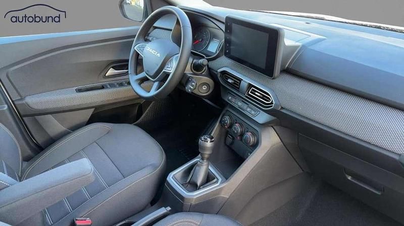 Neu Dacia Sandero Expression 91 PS (66 kW) 2025 Weiss / arktisweiss SUV