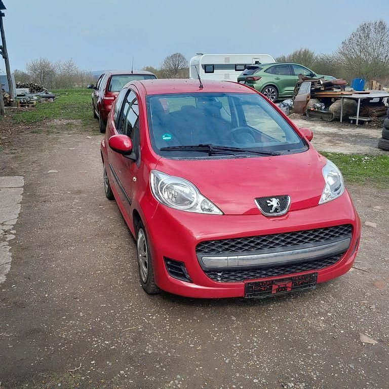 Gebraucht Peugeot 107 Filou 68 PS (50 kW) 2011 Rot Kleinwagen