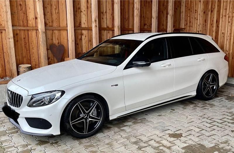 Weiß Gebraucht 2017 Mercedes C43 AMG AMG Limousine | 26.500 € (Superpreis) - Bild 1/4