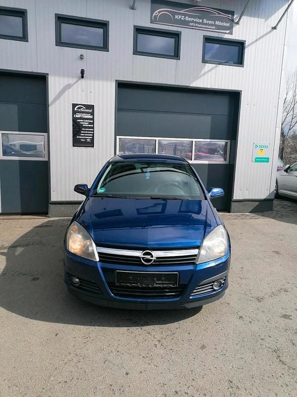 Gebraucht Opel Astra 105 PS (77 kW) 2006 Blau Limousine