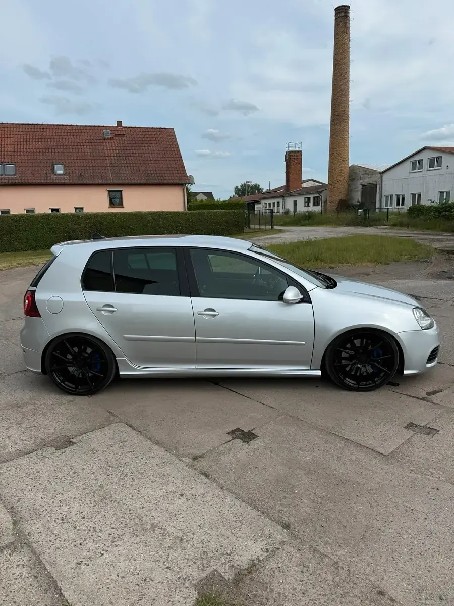 Gebraucht VW Golf V R 250 PS (183 kW) 2007 Silber Kleinwagen