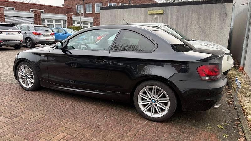 Gebraucht BMW 120 M Sport 177 PS (130 kW) 2009 Schwarz Kleinwagen