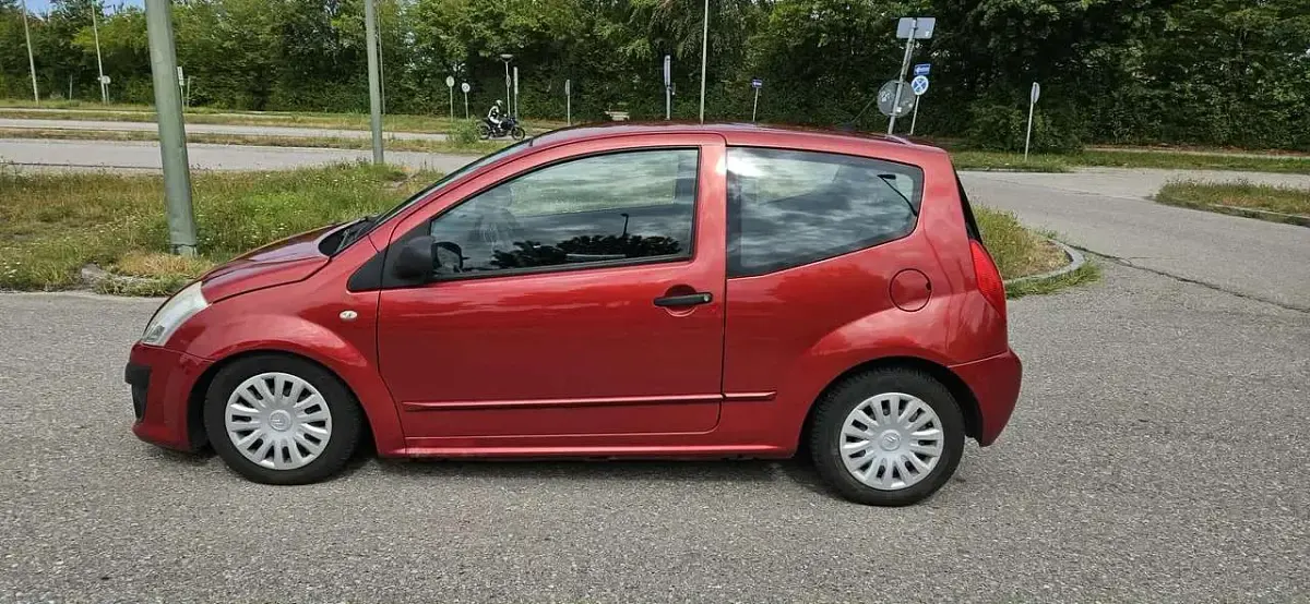 Gebraucht Citroën C2 VTR Sport 60 PS (44 kW) 2009 Rot Kleinwagen
