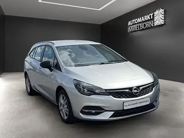 Gebraucht Opel Astra Business 131 PS (96 kW) 2021 Silber Kombi