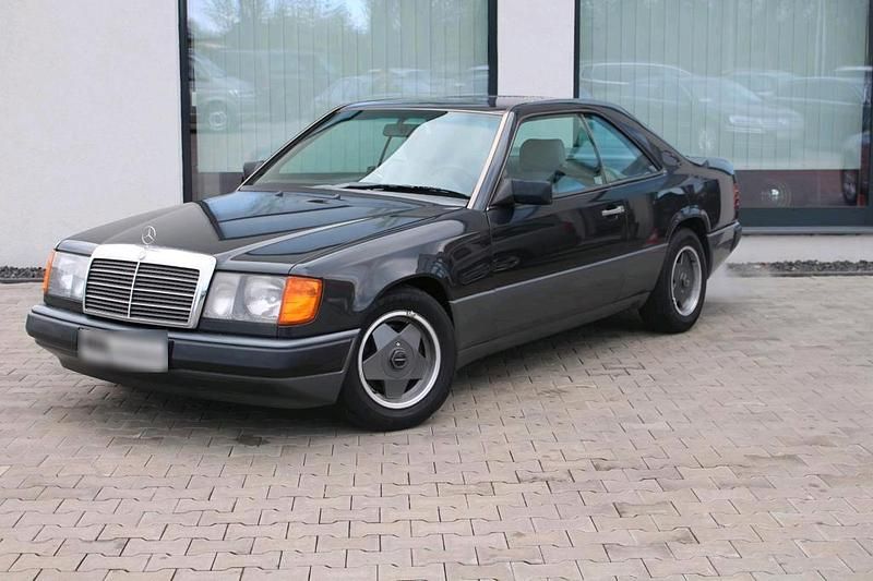 Gebraucht Mercedes E300 180 PS (132 kW) 1989 Andere farben Coupé