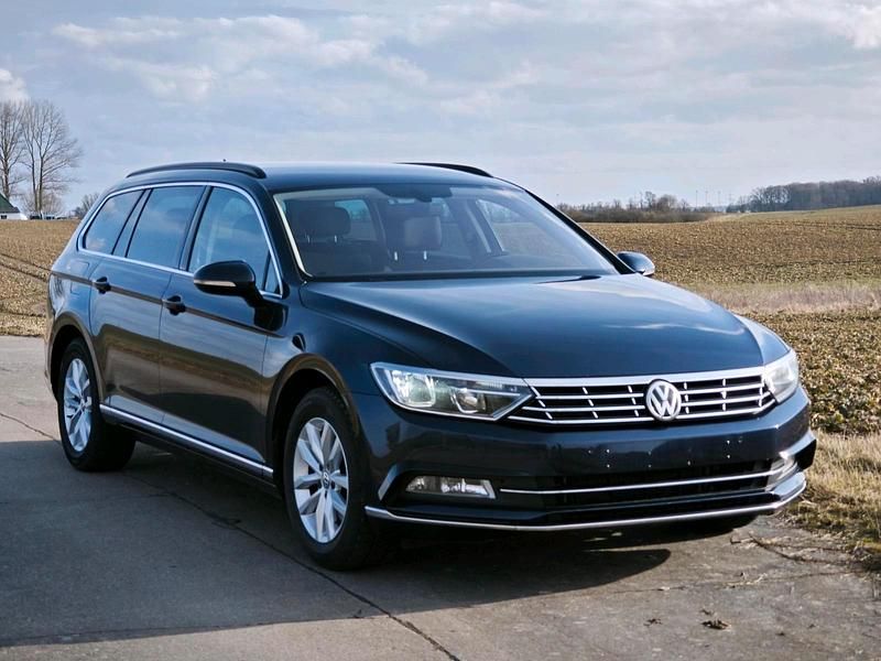 Gebraucht VW Passat 150 PS (110 kW) 2015 Blau Kombi