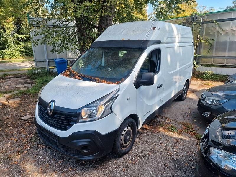 Gebraucht 2016 Renault Trafic Komfort Van / Kleinbus | 5.669 € (Superpreis) - Bild 1/4
