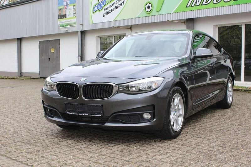 Gebraucht BMW 318 143 PS (105 kW) 2014 Mineralgrau metallic Limousine