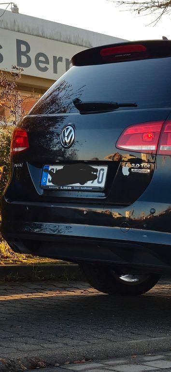 Gebraucht VW Passat Highline 140 PS (102 kW) 2011 Schwarz Kombi