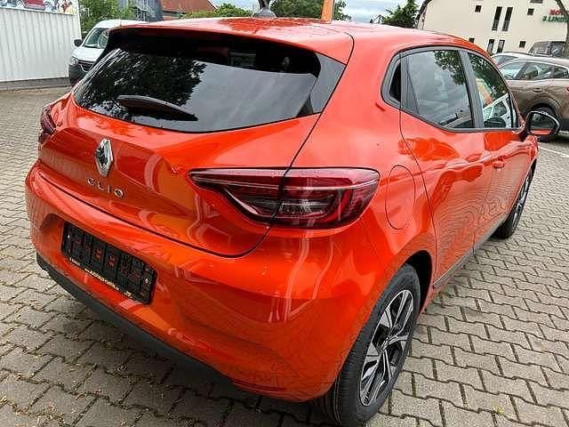 Gebraucht Renault Clio V Evolution 91 PS (66 kW) 2024 Valencia orange Limousine