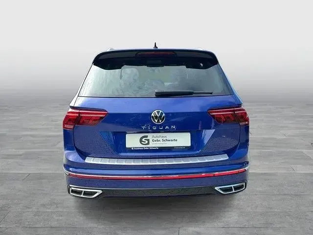 Gebraucht VW Tiguan R-line 150 PS (110 kW) 2023 Blau SUV