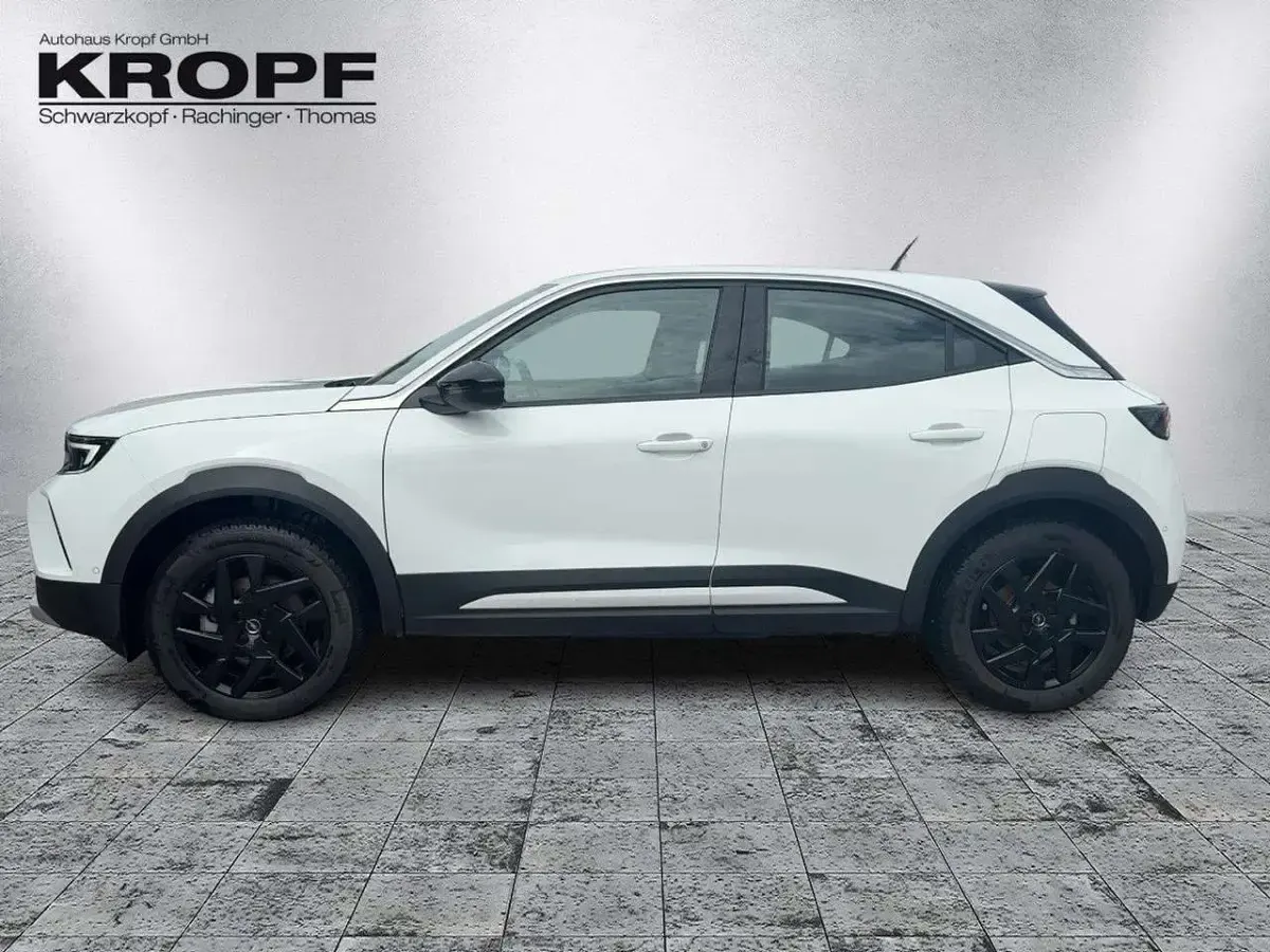 Używany Opel Mokka-e Elegance 100 kW (136 KM) 2022 Biały SUV