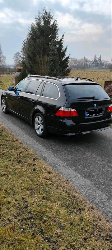 Gebraucht BMW 525 218 PS (160 kW) 2008 Schwarz Kombi