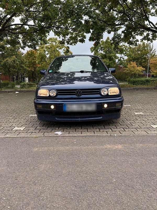 Blau Gebraucht 1997 VW Golf Cabriolet Cabrio | 1.799 € (Superpreis) - Bild 1/4