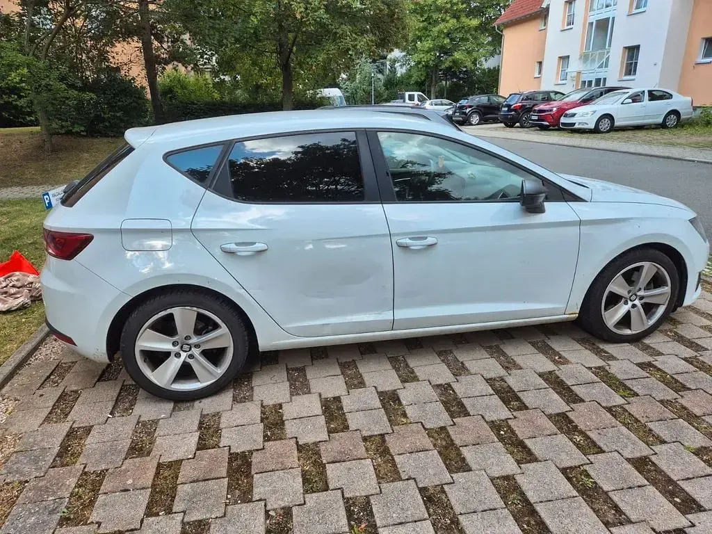 Gebraucht Seat Leon ST FR 179 PS (131 kW) 2014 Weiß Kombi