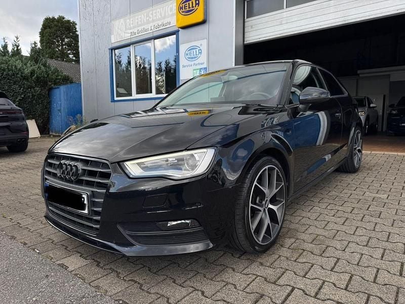 Schwarz Gebraucht 2014 Audi A3 Ambition Limousine | 8.499 € (Guter Preis) - Bild 1/4